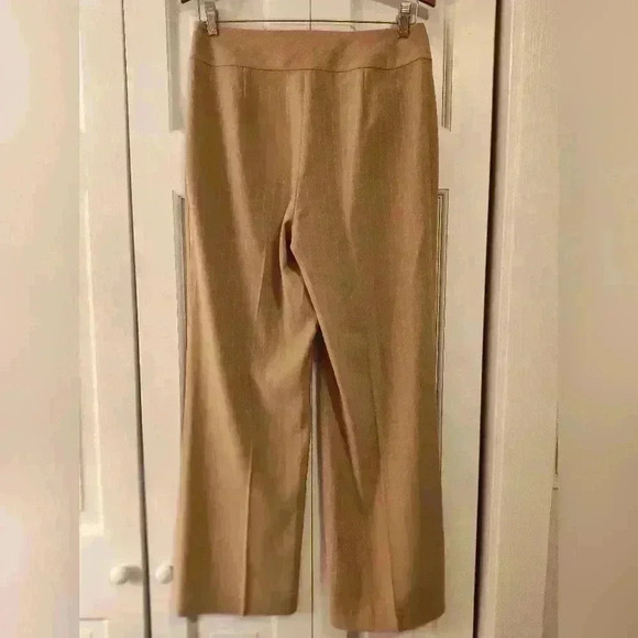 VN women's wide legged pants | flat front | tan and white pin stripe | size 6 - Picture 6 of 6